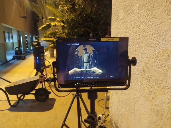 מפתיע: העיתונאי הסרוג שלוהק לסרט בינלאומי