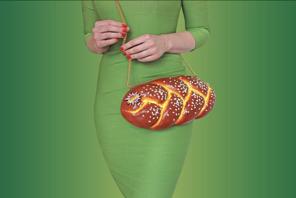 תיק בצורת חלה: נתקלנו באקססורי הכי יהודי ברשת