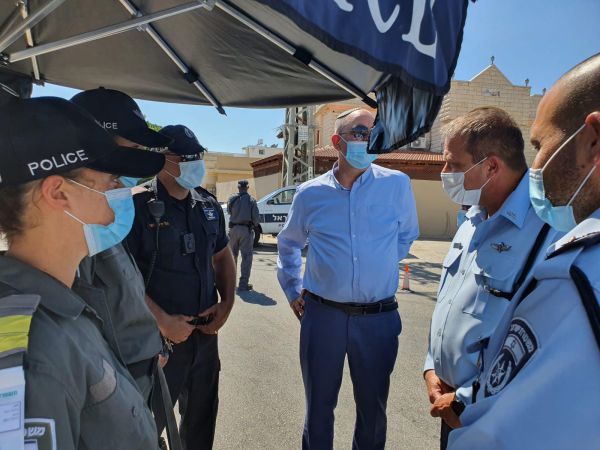 העלייה בתחלואה: המשטרה במבצע אכיפה במוקדי בילוי