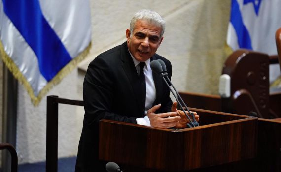 לפיד: "התכנית היחידה של הממשלה היא לדחות הכל"