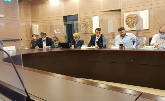 סערה בוועדה: "תלמיד דתי מקבל תקציב גבוה יותר"