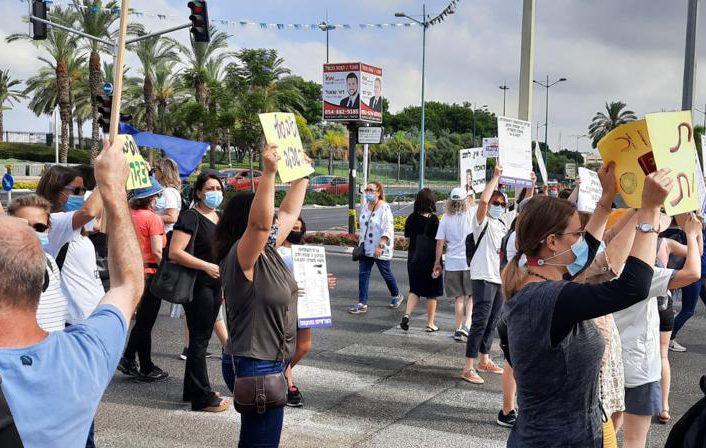 הפגנה רודפת הפגנה: מחר בירושלים הפגנת העו"סיות
