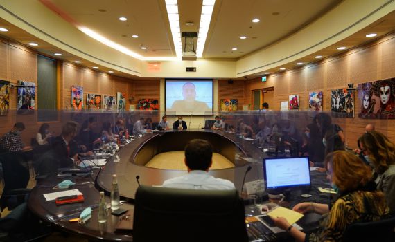 וועדת חוקה של הכנסת דנה בפעילות קרן וקסנר