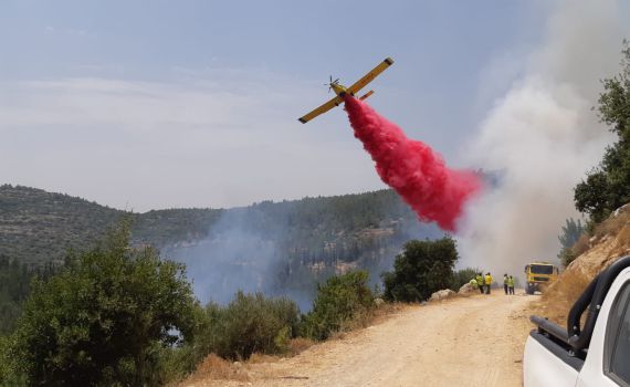 שריפה חורש משתוללת באזור ירושלים