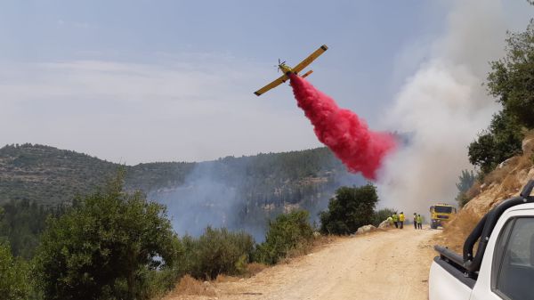 שריפה חורש משתוללת באזור ירושלים