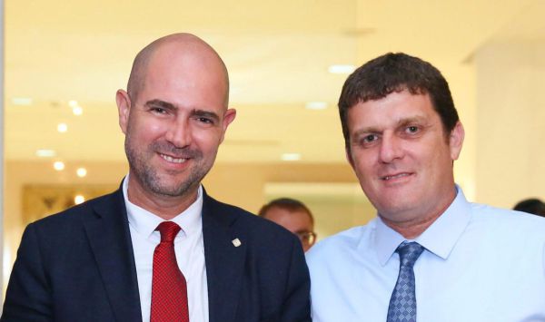 הראשון מהליכוד: אמיר אוחנה התפטר מהכנסת