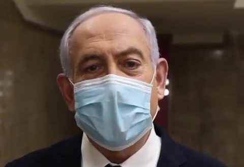 משעשע: ראש הממשלה עוטה מסכה לחוזה המדינה