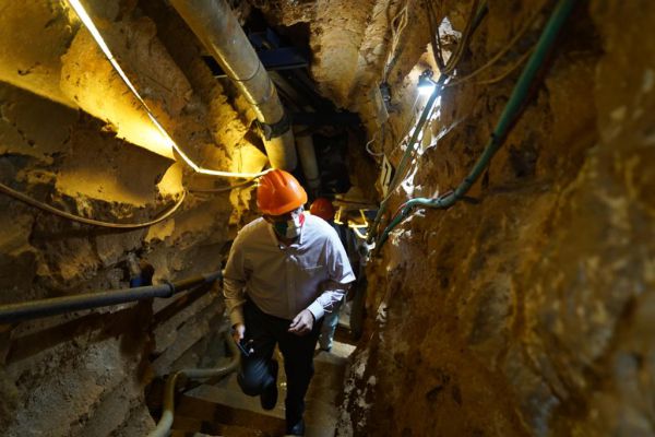 כוחות צבא ושגרירים מרחבי העולם סיירו במנהרת טרור