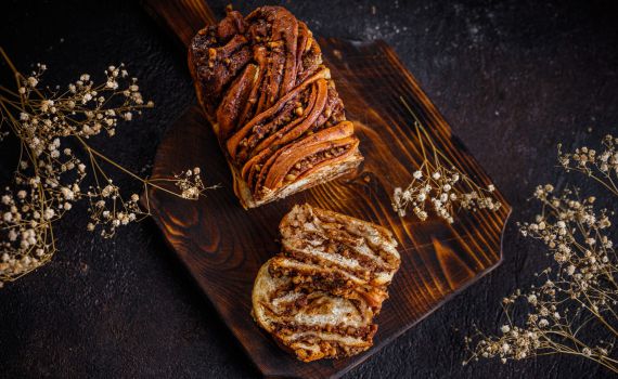 הכי נכונה לצאת הצום: מתכון לעוגת שמרים מנצחת