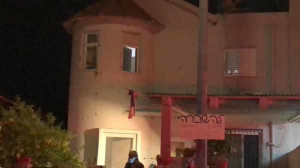 בית בשדרות ספג רסיסים, בן 58 נפצע משברי זכוכיות