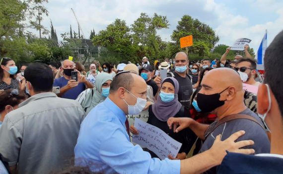 בנט: "אלפי ילדים בסיכון יהיו ברחוב, חייבים פתרון"