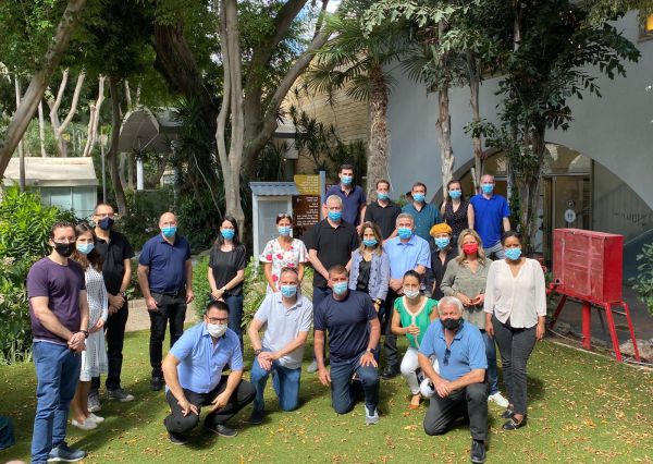 שני שרים נוספים וח"כית מכחול לבן נכנסו לבידוד