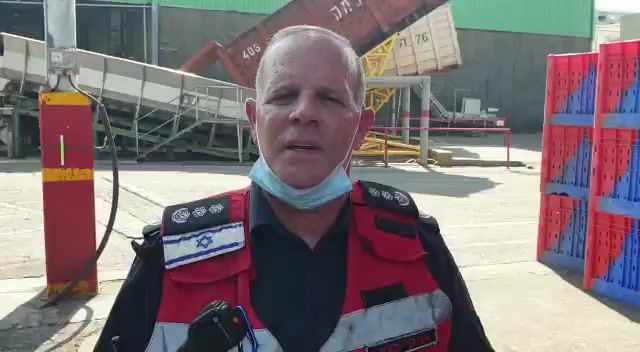 דליפת אמוניה במפעל סנפרוסט; 100 עובדים פונו