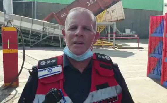 דליפת אמוניה במפעל סנפרוסט; 100 עובדים פונו