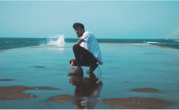 "תהיה איתי": רג'ה משיק שיר תפילה מפתיע. צפו