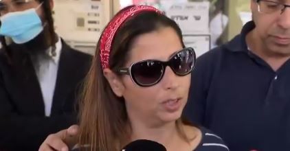 בדמעות • אחותו של הרב שי אוחיון הי"ד: "הוא היה עילוי"