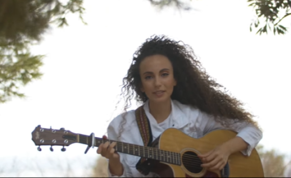 צפו: ההפתעה של יובל דיין לזוגות שהתחתנו בקורונה