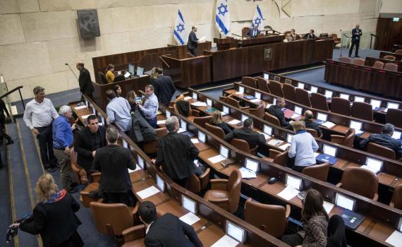 הכנסת הרגיעה את הרוחות ויצאה לפגרה של שבוע