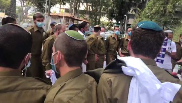 כבוד למגזר: התיכונים הסרוגים בראש טבלת הגיוס