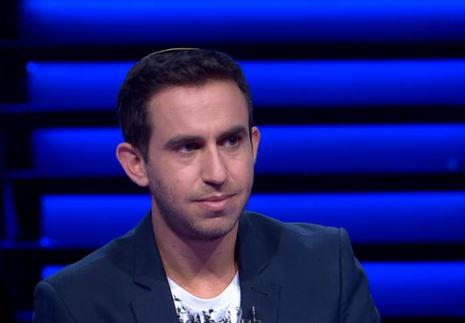 חבר טלפוני: הח"כ שנחלץ לעזרתו של עקיבא נוביק