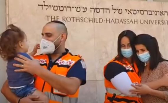 "קרה לנו נס": ההורים פגשו את מי שהצילו את חיי בנם