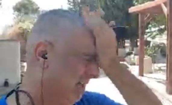 ברוך בן יגאל ממרר בבכי: הדגל הורד לחצי התורן. צפו