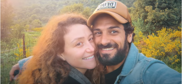 צפו: אביב אלוש במחווה מרגשת לאשתו