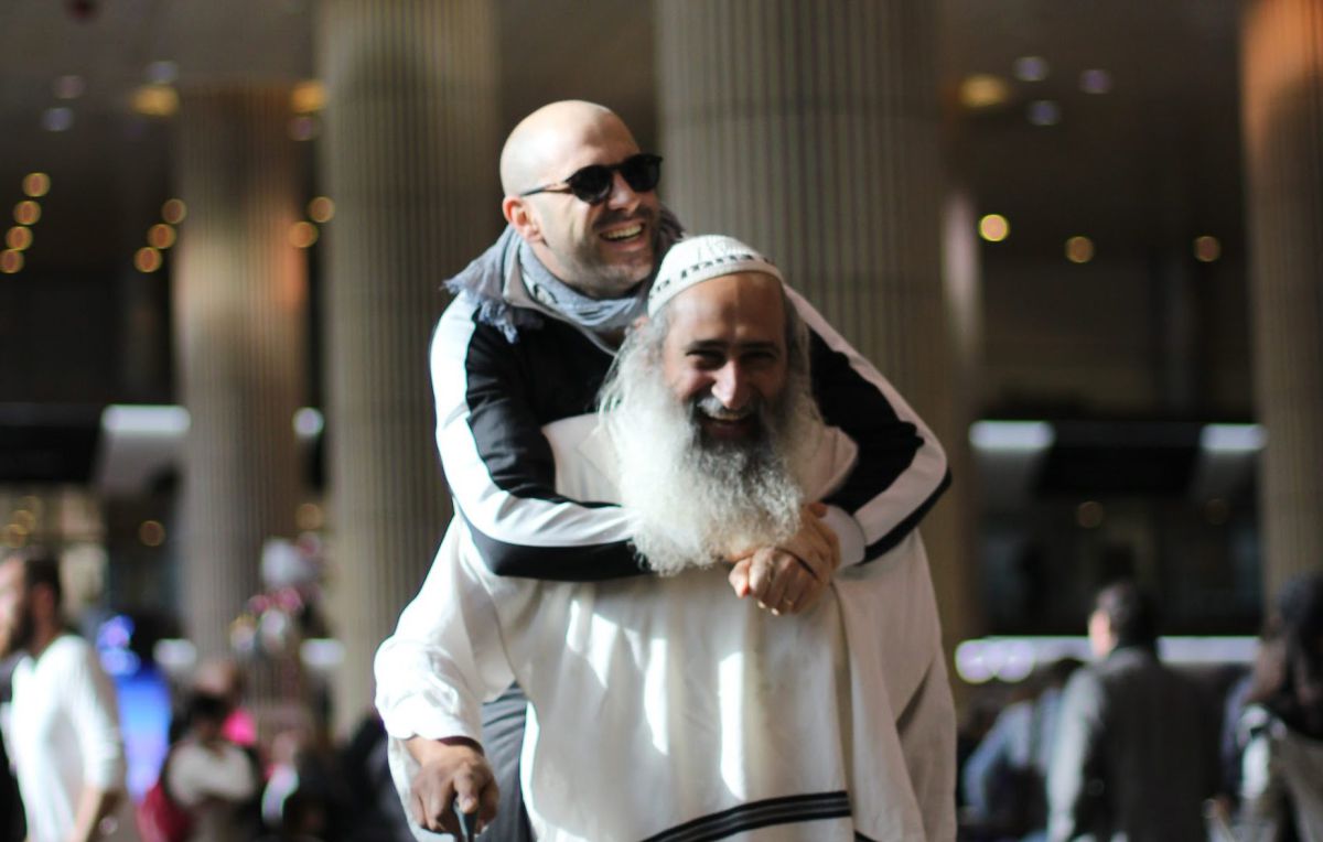 הכאב שמסתתר מאחורי הנסיעה לאומן | ביקורת