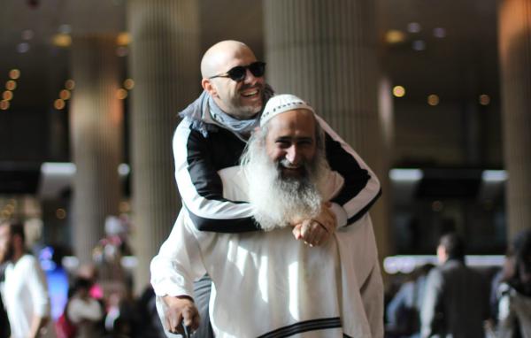 הכאב שמסתתר מאחורי הנסיעה לאומן | ביקורת