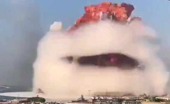 פיצוצים אדירים הרעידו את ביירות. תיעוד