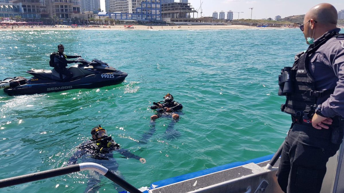 חיפושים אחרי צעיר שנעלם בים במוצאי שבת