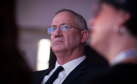 אחות שנכחה בניתוח של גנץ אובחנה כחולת קורונה