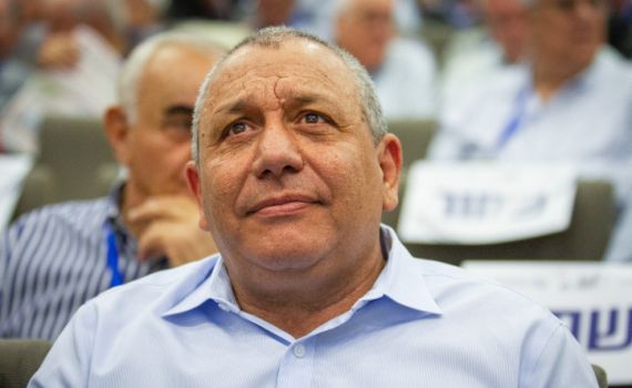 סקר: כמה מנדטים שווה מפלגה בראשות גדי איזנקוט