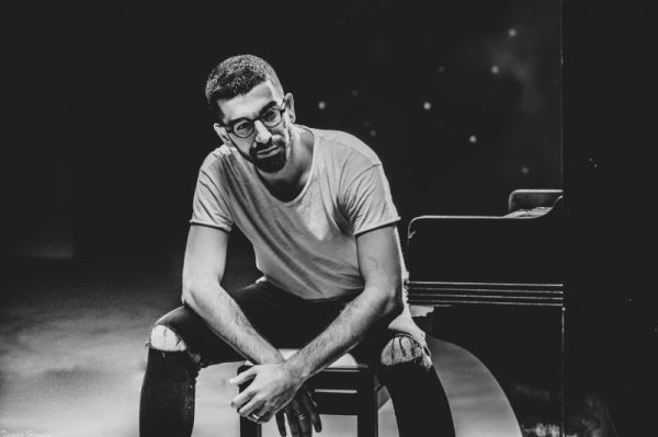 "שבורי לב": חנן בן ארי בלהיט חדש ומרגש לאלול