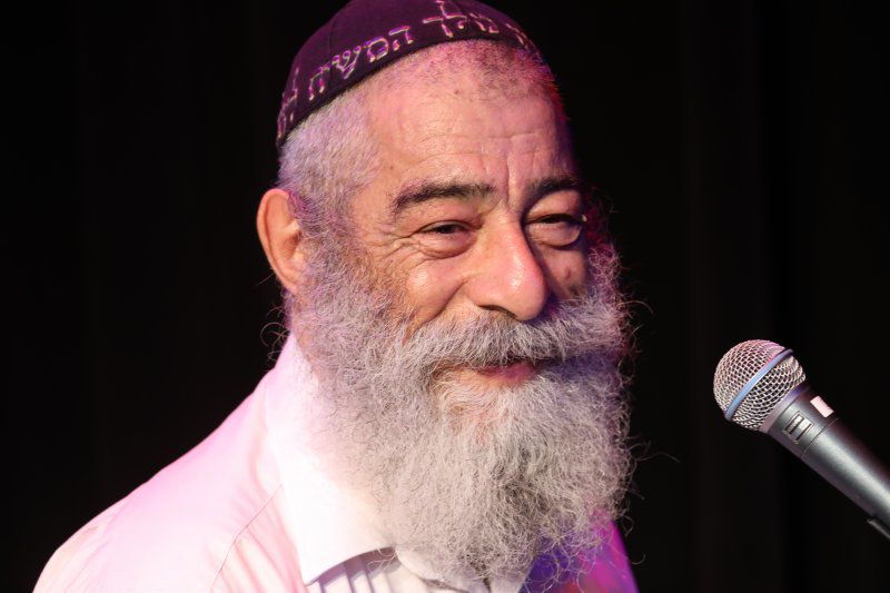 "הוא היה אומר": אריאל זילבר משיק שיר חדש לאלול