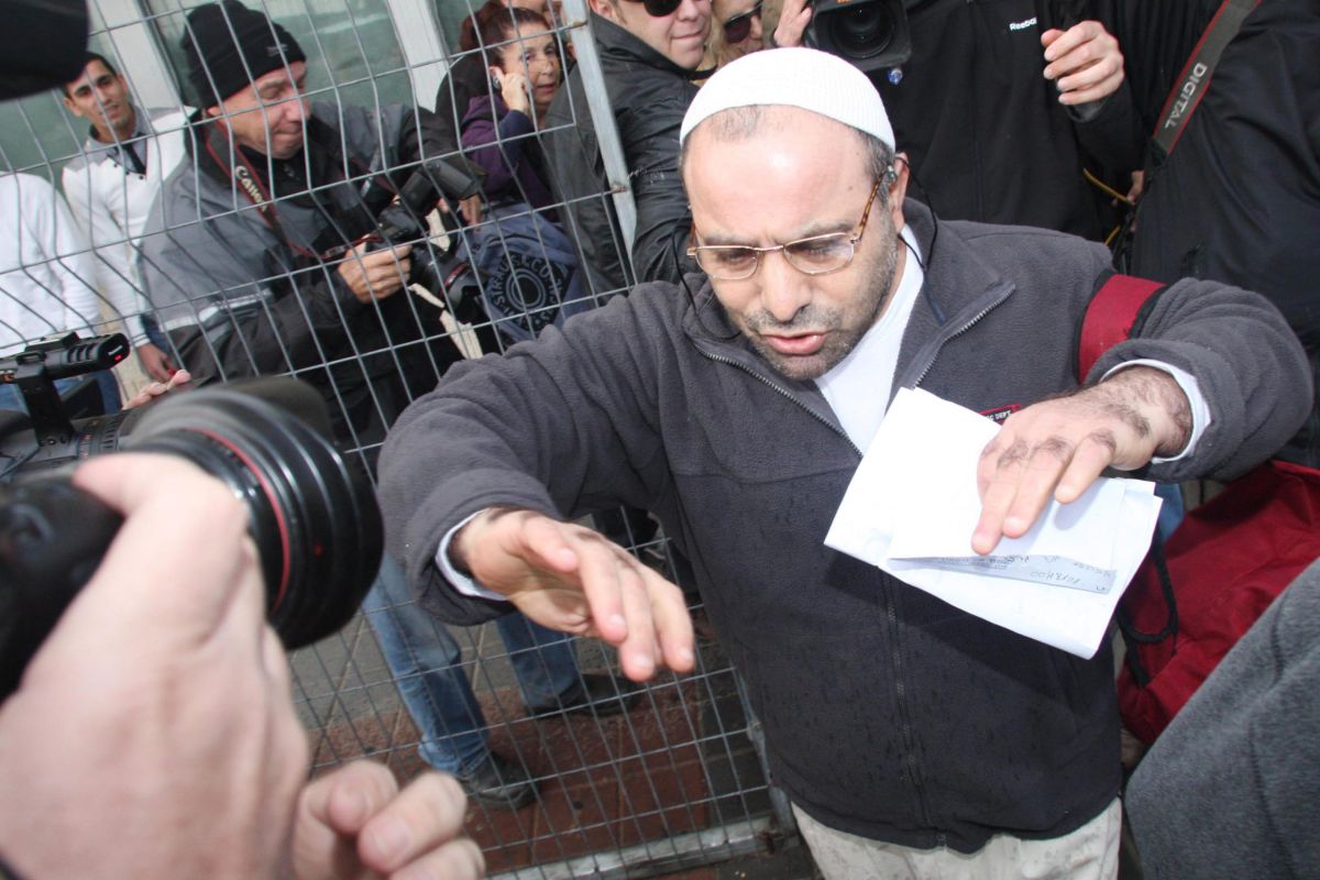 המשטרה תפתח בחקירה נגד רוצח פעיל שלום עכשיו