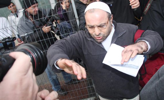 המשטרה תפתח בחקירה נגד רוצח פעיל שלום עכשיו