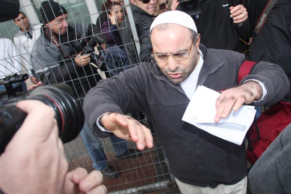 חיפשתם יונה – ומצאנו תקשורת מסיתה