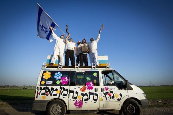 חסידי ברסלב, יש לכם זכות השנה לא לצאת לאומן