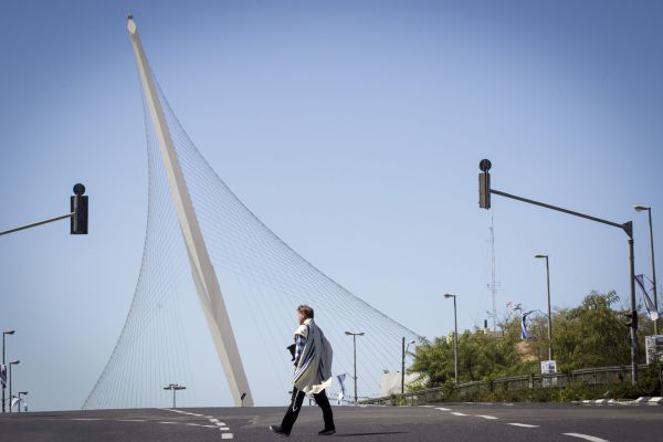 הרב פרץ: ירושלים נפגעה מהקורונה בצורה הכי קשה