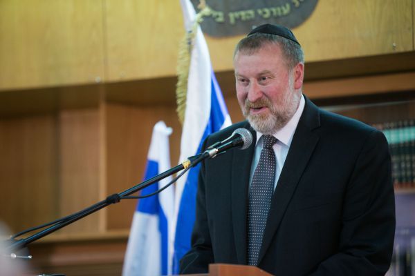 מנדלבליט: הדיווח בערוץ 12 אינו נכון