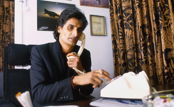 הזמר הוותיק מטיל פצצה: "זוהר ארגוב לא התאבד"