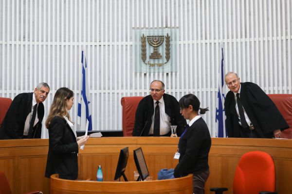 בג"צ דחה את העתירה נגד הועדה לבחירת שופטים