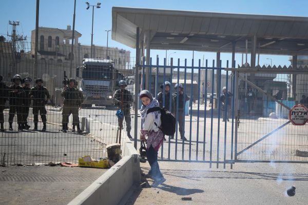 "זו לא טעות, מדיניות של התרת הדם הפלסטיני"
