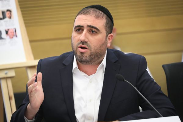 גנץ יצטרך להשיב מי אחראי על הכבישים ביו"ש