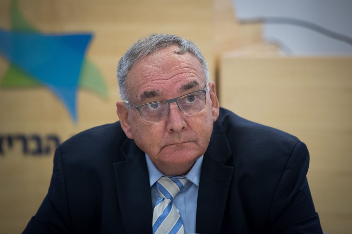 "החיסון הרוסי זהה לאחרים; העיכוב מסיבה פוליטית"