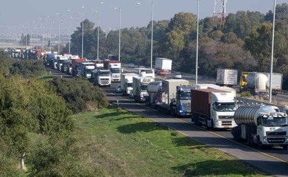 האגרה לנוסעים במקטעים פקוקים של כביש 6 תוחזר?