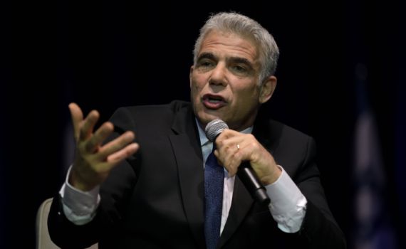 לפיד: "אני לא ארוץ עם סמוטריץ' במפלגה אחת"