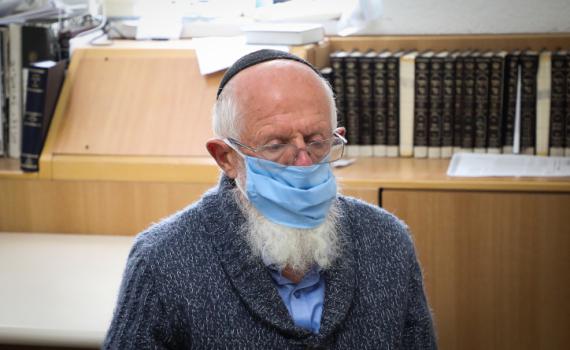 הרב מדן: "לכפר על חילול השם ולהתחסן ראשונים"