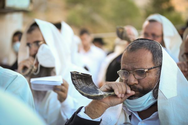 "להיערך לתפילות הימים הנוראים בירושלים"